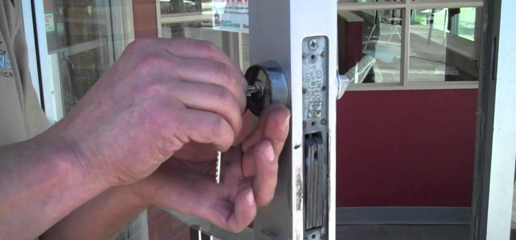 commercial door lock repair Wasco